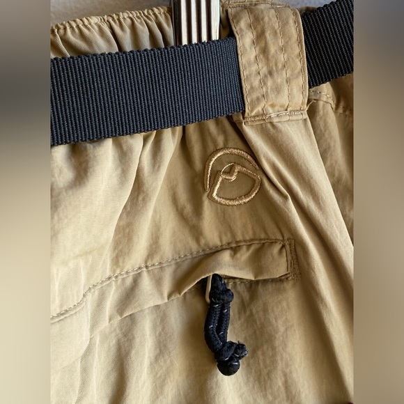 Magellan Outdoors Convertible Pants Fish Gear Water Repellent Size XL Beige - Picture 8 of 10